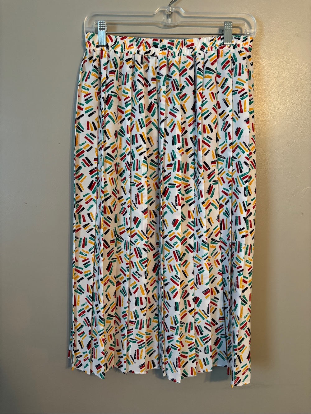 Vintage Pleated Midi Skirt with Multicolor Confetti Pattern